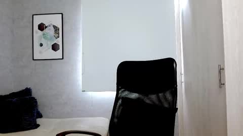 Snapshot of rogers_p chatting on March 5, 2:56 pm Rogers online show from March 5, 2:56 pm