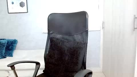 Snapshot of rogers_p chatting on March 4, 4:20 pm Rogers online show from March 4, 4:20 pm