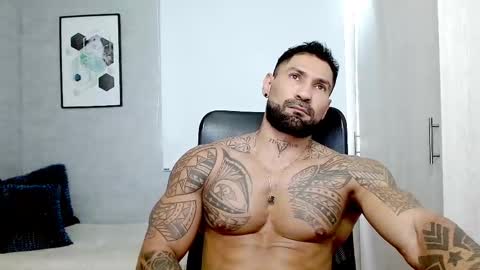 Snapshot of rogers_p chatting on March 7, 4:00 pm Rogers online show from March 7, 4:00 pm