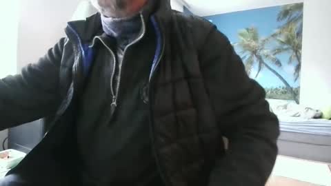 rolandloser1000 online show from March 30, 7:31 am