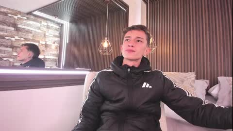 twink juli online show from January 26, 3:59 am