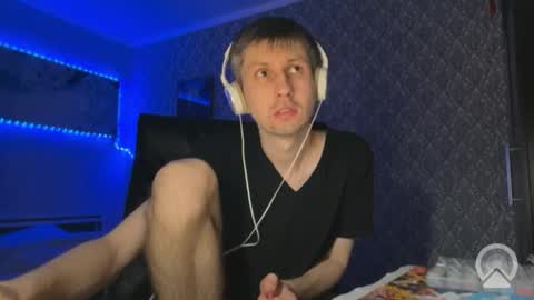 roma305991 online show from March 28, 7:25 pm