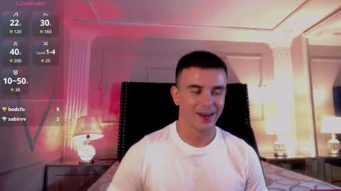 Snapshot of roman_chase chatting on October 23, 12:19 pm   online show from October 23, 12:19 pm