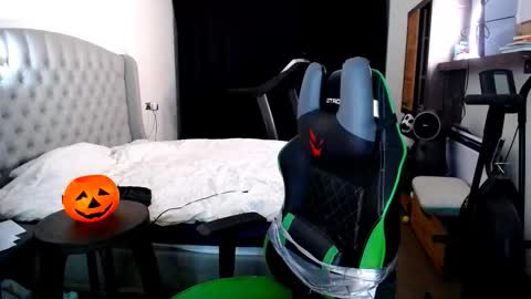 romantic_twunk online show from October 29, 2:14 am