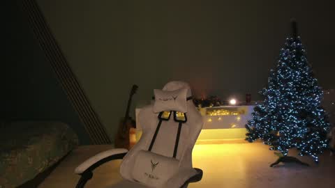 Snapshot of romeo_mercy chatting on December 27, 1:00 am Romeo online show from December 27, 1:00 am