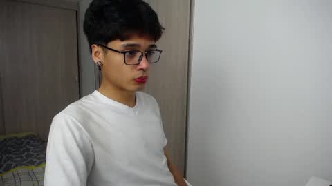 Ronald online show from April 2, 4:43 am