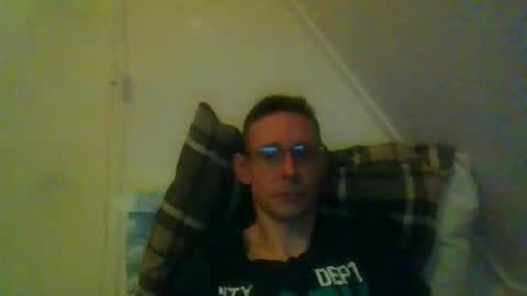 rororober online show from March 14, 9:00 pm