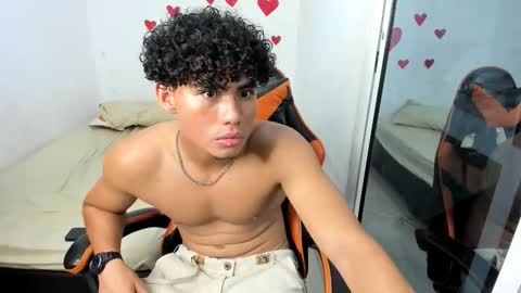 rory_peters_ online show from March 1, 7:57 pm