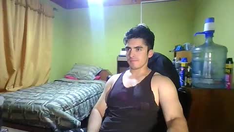 rpaulo25 online show from February 15, 3:46 am