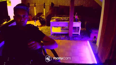 rudeboyyy91 online show from December 8, 12:40 am