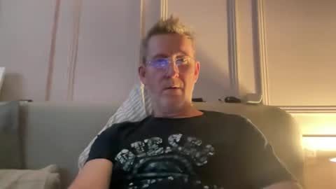 ruedog72 online show from October 26, 10:12 pm
