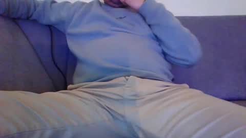 Snapshot of runner_1978 chatting on January 19, 9:02 pm runner_1978 online show from January 19, 9:02 pm