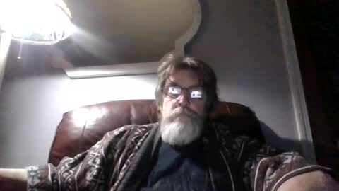 Snapshot of runningaround60 chatting on October 10, 2:49 am runningaround60 online show from October 10, 2:49 am