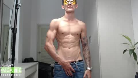 MillionDollarGuy online show from April 14, 4:23 am