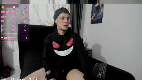 Snapshot of ryan15_ chatting on October 26, 11:45 am Ryan 15 online show from October 26, 11:45 am