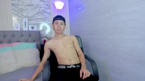 ryan rouss online show from December 28, 8:04 pm