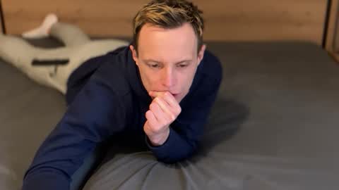 ryanbengt online show from January 12, 2:43 pm