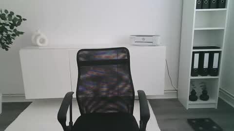 ryanhoffmann15 online show from May 17, 7:49 am