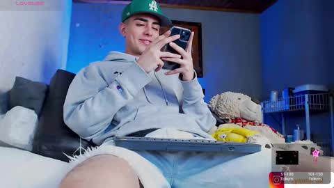 Ryannhill  online show from February 17, 6:01 am