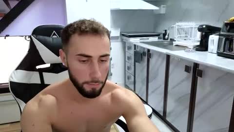 ryanstorm1 online show from November 27, 4:11 pm