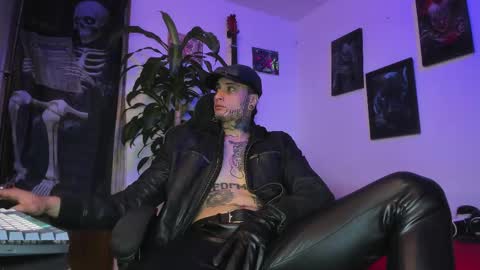 leopmonk help me reach 100 thumbs up online show from October 7, 3:05 pm