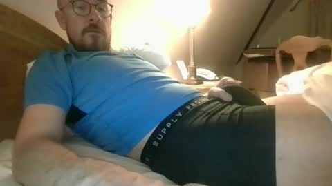 s_i_q online show from October 1, 10:57 pm