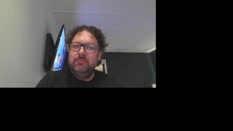 Snapshot of saacs chatting on December 4, 12:03 pm Saacs online show from December 4, 12:03 pm