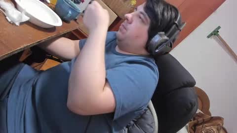 1141323  my Lord Mister Max   moms treasure online show from April 3, 7:32 pm