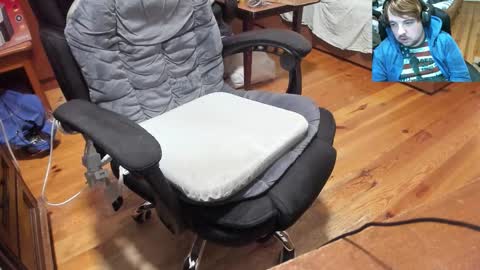 1141323  my Lord Mister Max   moms treasure online show from October 29, 12:46 am