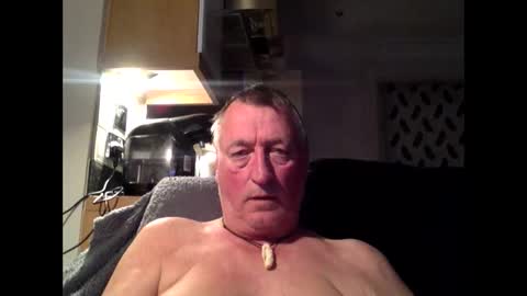 sail_naked online show from February 8, 7:05 pm