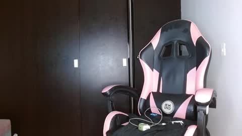 saint boy online show from October 6, 12:37 am