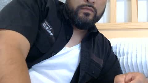 sal cumplaciente online show from June 19, 5:07 pm