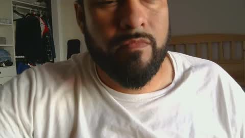 sal cumplaciente online show from November 24, 7:04 pm