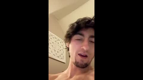 salmonman1305 online show from March 22, 3:55 am