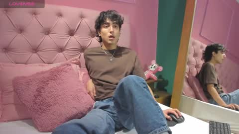 salvatore  online show from January 14, 9:41 pm