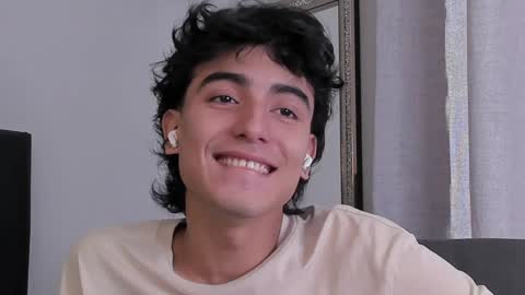 salvatore  online show from January 19, 7:15 pm