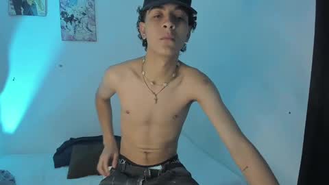 sam__cute online show from January 7, 11:35 pm