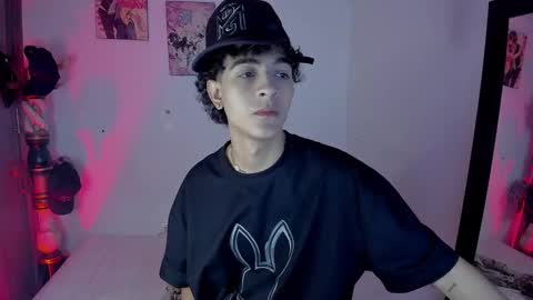 sam__cute online show from January 12, 11:47 pm