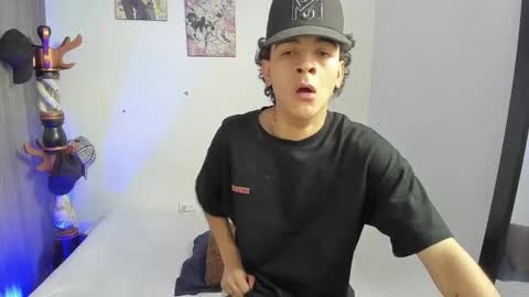 sam__cute online show from January 10, 5:24 pm