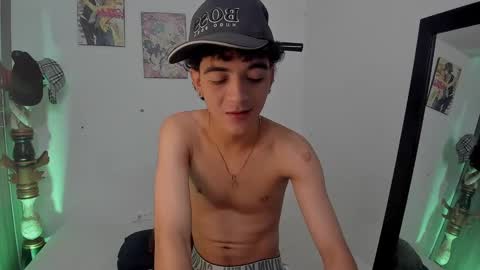 sam__cute online show from January 14, 12:11 am