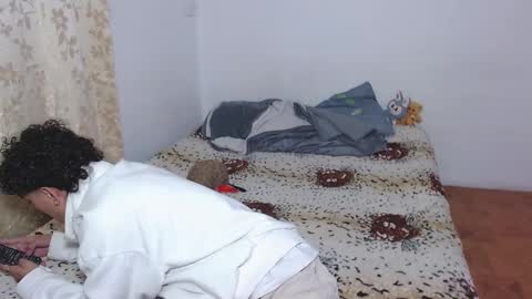 sam__cute online show from December 4, 4:30 am