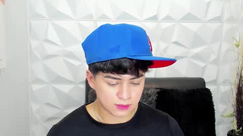 Sam online show from December 3, 3:29 pm