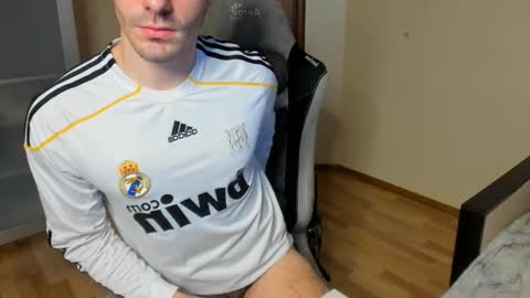 BACK IN 2 WEEKS online show from November 16, 12:13 am