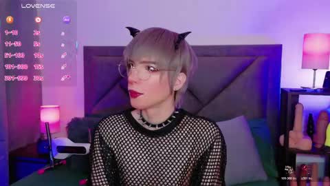 Sam online show from April 19, 7:41 am