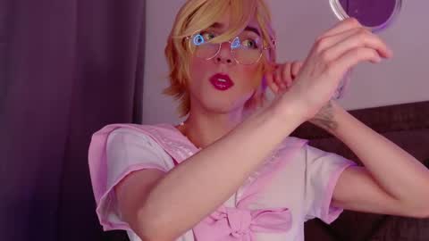 Sam online show from March 9, 6:06 am