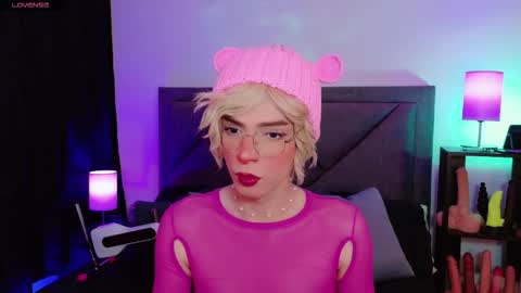 Sam online show from January 13, 7:02 am