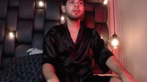 Snapshot of samir_bear chatting on January 30, 12:06 pm Samir online show from January 30, 12:06 pm