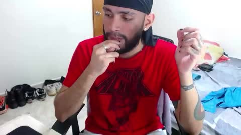 Snapshot of samir_music_ chatting on October 24, 11:50 pm samir_music_ online show from October 24, 11:50 pm