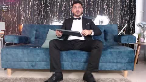  Samuel Coopper  online show from November 14, 9:38 pm