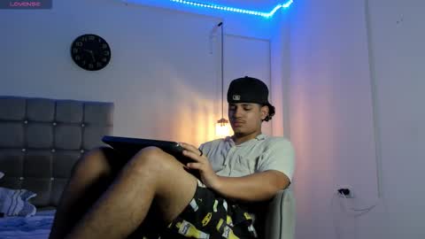 samxx_muscle online show from October 11, 3:27 pm